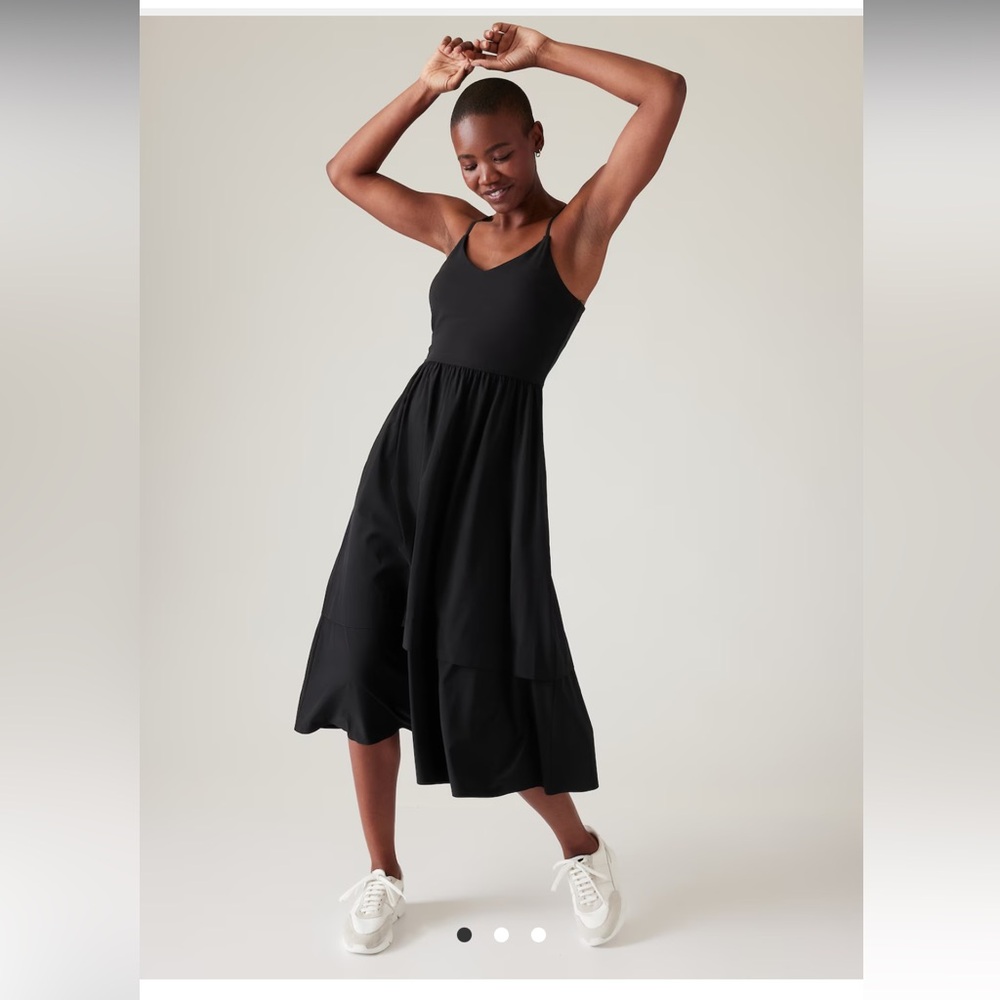 NEW - Athleta Elation V-Neck Hybrid Dress